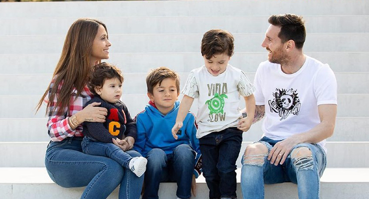 Gia đình Messi vật lộn để thích nghi với Paris, điềm báo cho sự trở lại Barcelona