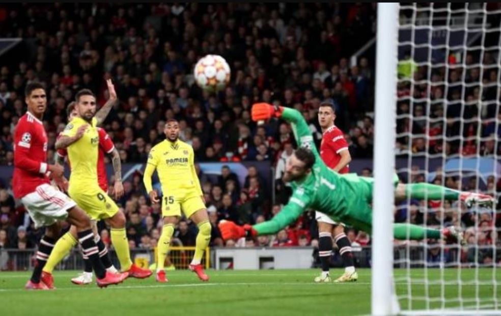 Ronaldo sắm vai người hùng, giúp Man United lội ngược dòng kịch tính