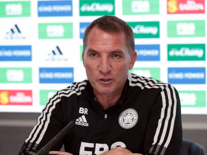 Solskjaer họp khẩn với 6 cầu thủ, Rodgers tuyên bố về việc dẫn dắt MU
