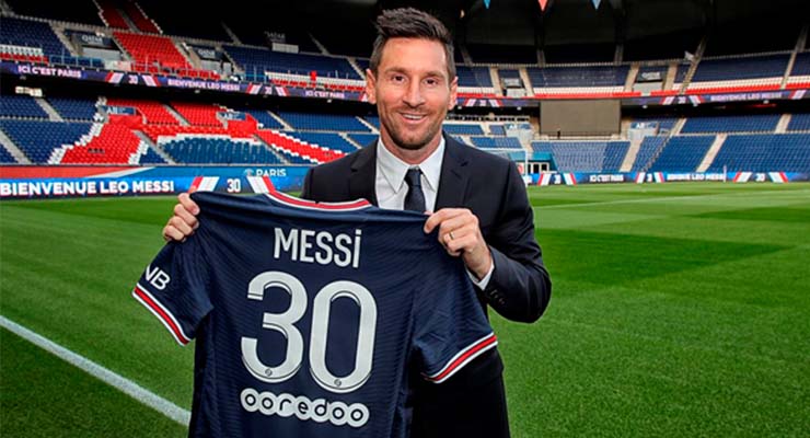 Messi nhận chiếc áo số 30 ở PSG