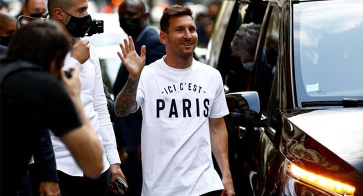 Messi nhận được sự chào đón rất nồng nhiệt của NHM thủ đô Paris