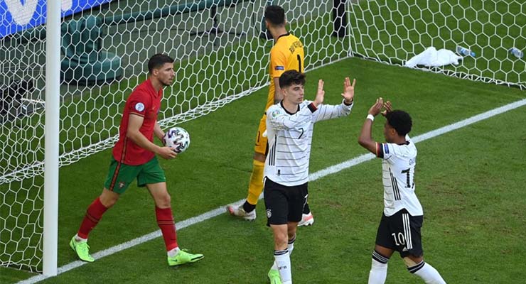 Bồ Đào Nha vs Đức với hai bàn phản lưới nhà liên tiếp