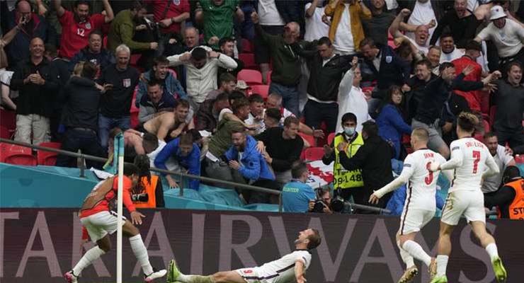 Harry Kane ấn định chiến thắng 2-0 cho Anh