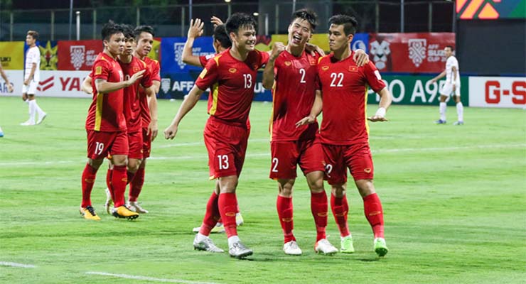 Tuyển Việt Nam đang nắm tấm vé đi tiếp tại AFF Cup 2020