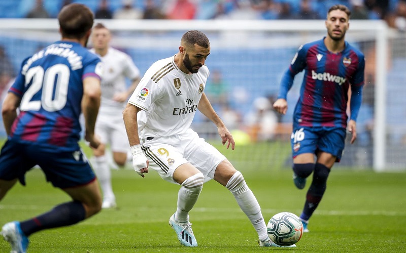 Soi kèo Osasuna vs Real Madrid 03h00 ngày 10-01-2021