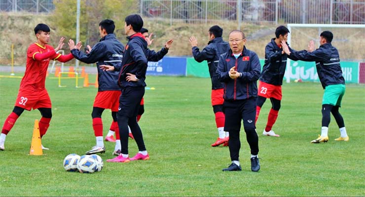 HLV Park Hang-seo lo lắng về hàng thủ của U23 Việt Nam