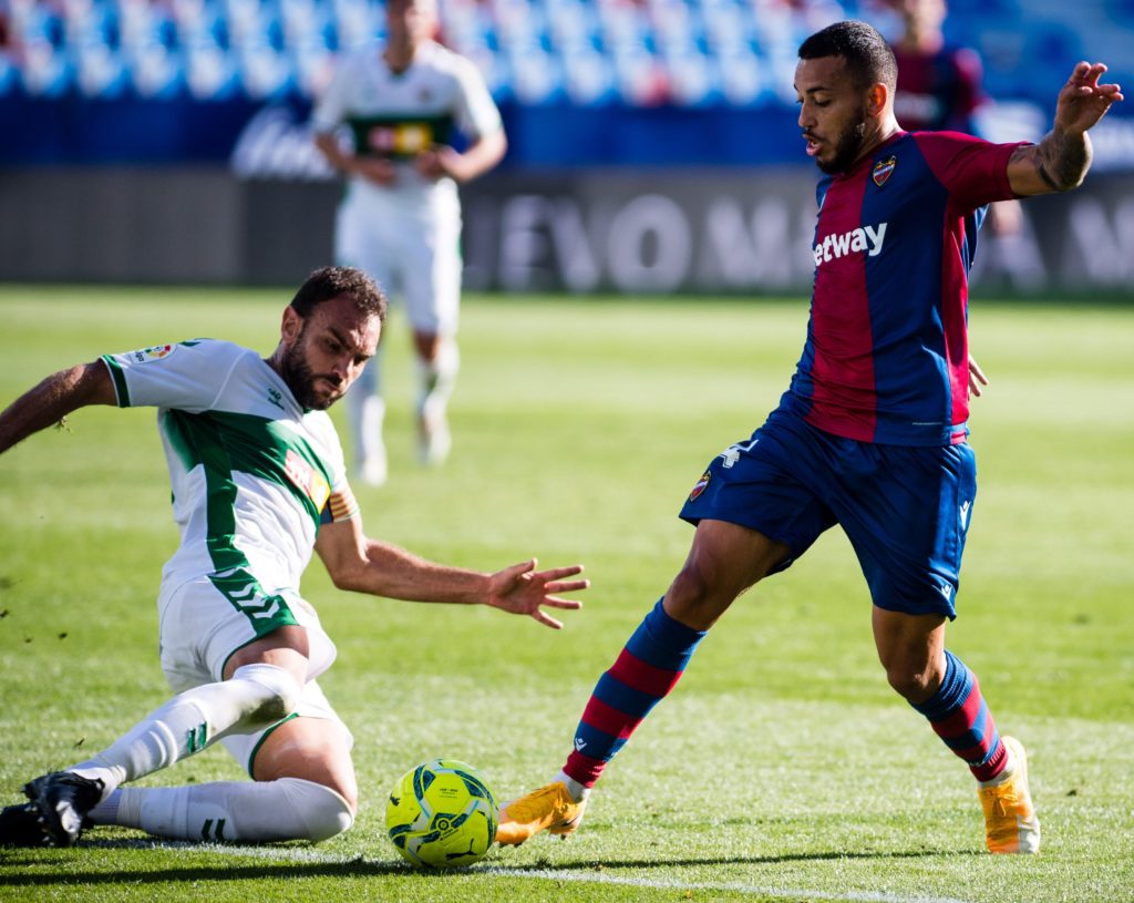 Soi kèo Levante vs Valladolid 03h00 ngày 23-01-2021