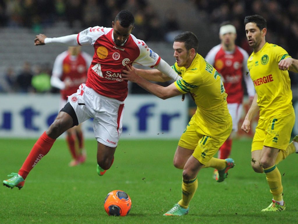 Soi kèo Nantes vs Stade Reims 04h00 ngày 04/03/2021